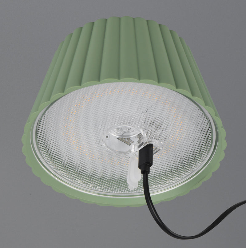 Trio Suarez LED Lámpara de pie portátil y recargable verde pistacho R47706149